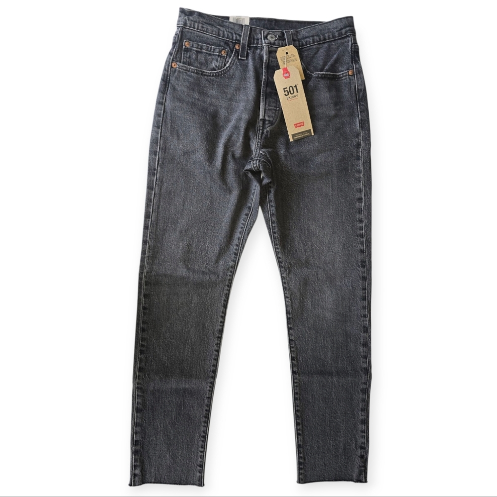 Levi's 501 Skinny High Rise Fitted Through‎ Hip And Thigh Size 26x28